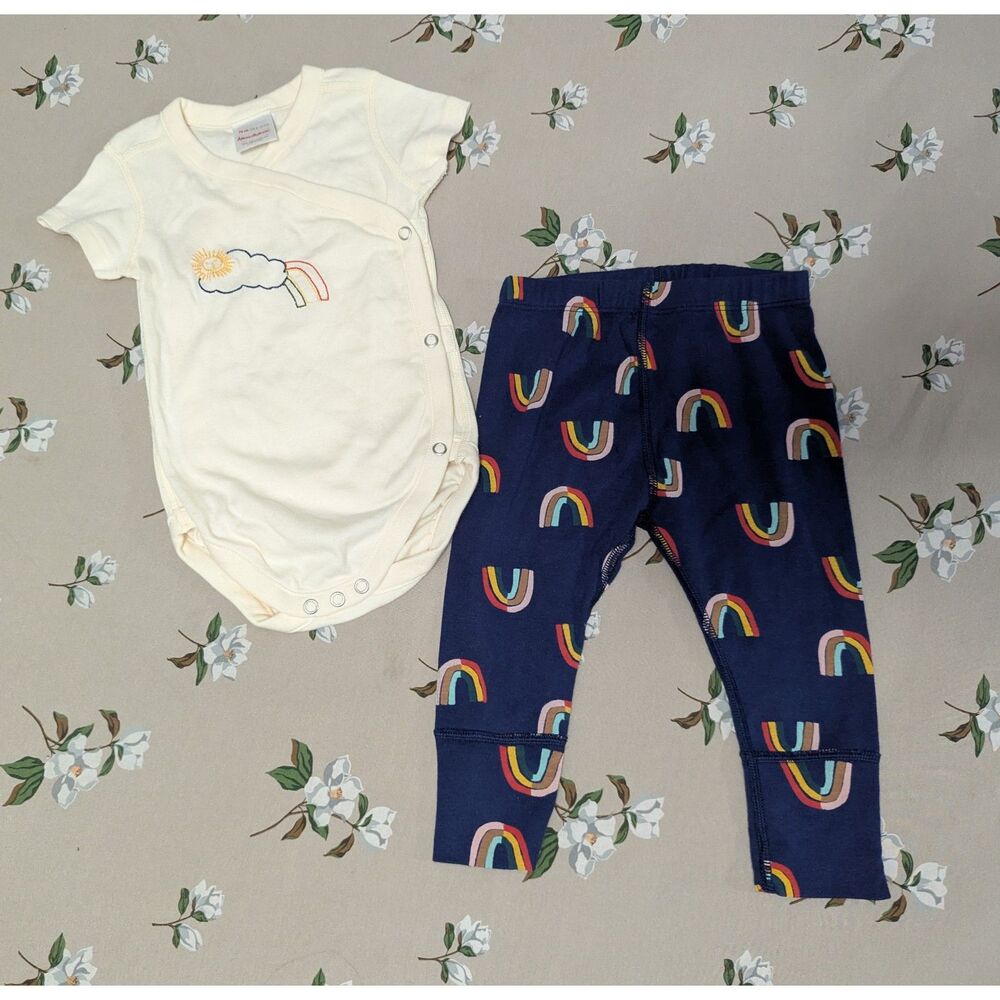 Hanna Andersson Rainbows & Sunshine Organic Cotton Outfit Set size 6-12 Months